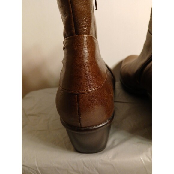 Clarks Roseabelle Bendable Brown Leather Zip Block Heel Ankle Boots Womens 9.5M - Picture 9 of 16